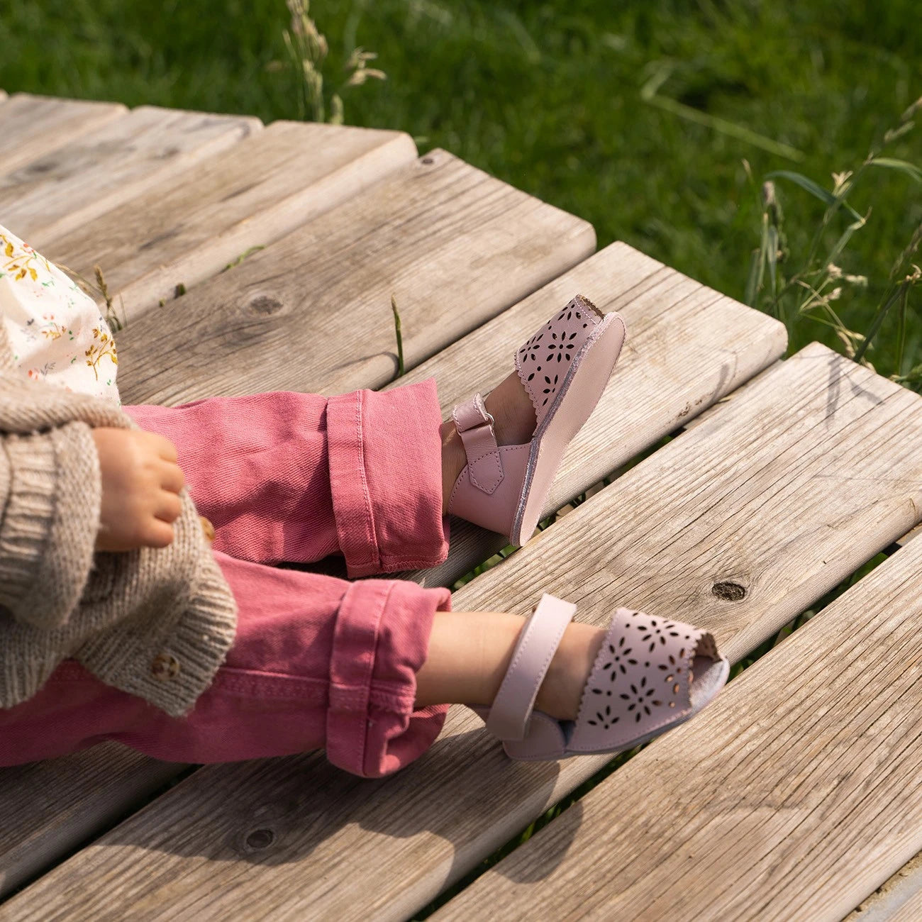 Frailera Baby Cuir Perforé Fleur Pink