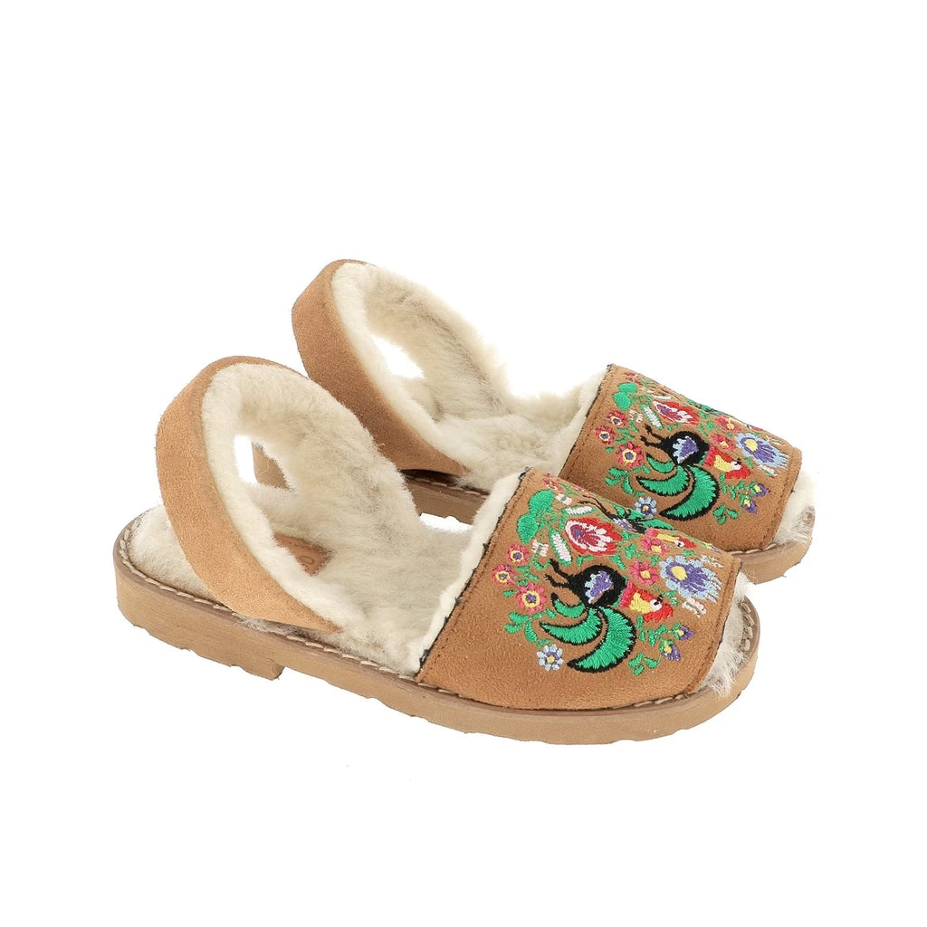 Avarca Bordado Topos
