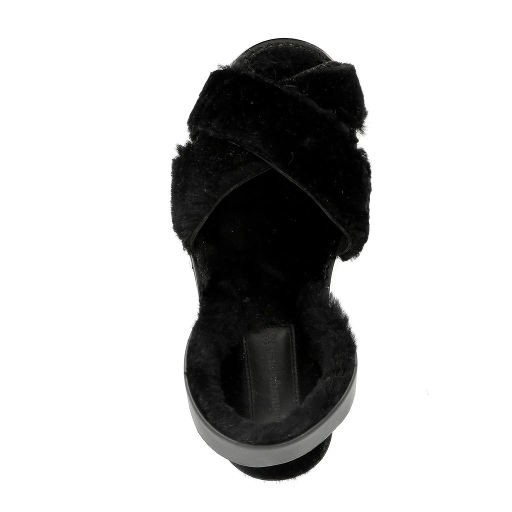 Avarca de borrego Bering negra